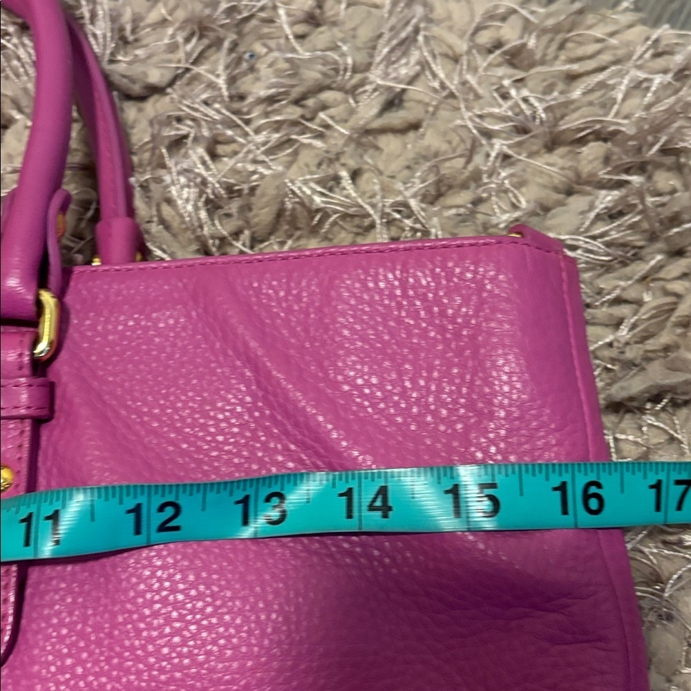 Versace Large La Medusa Tote bag Vibrant Fuchsia Pink Authentic - Picture 9 of 17